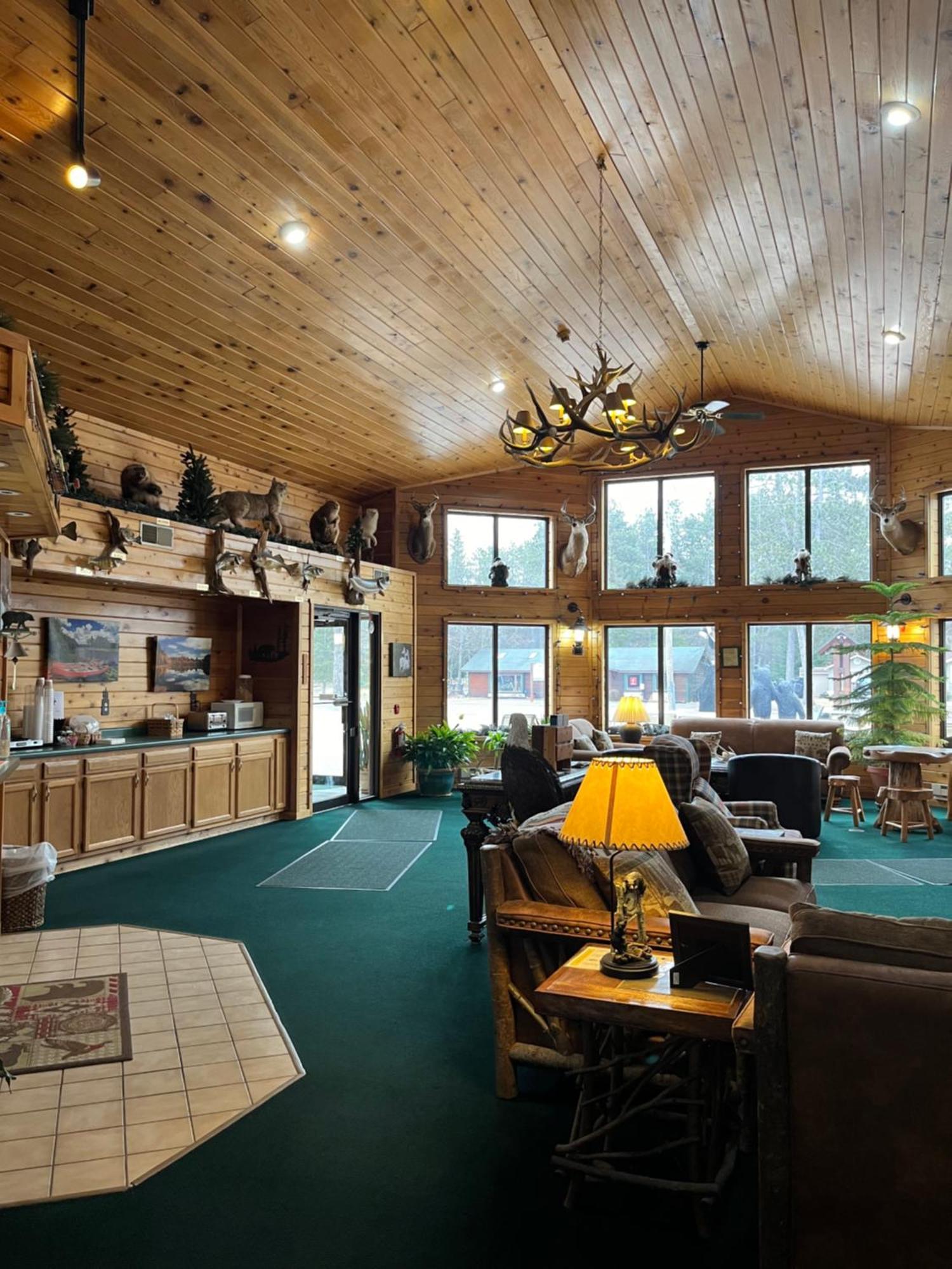 Boulder Bear Motor Lodge Boulder Junction Esterno foto